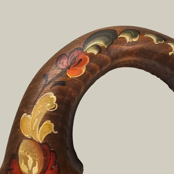 Floral Folk Art Handpainted Wood Carved Letter "G" Made in  USA Signed by Artist - Picture 6 of 10